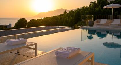Dreams of Dalmatia 1 – Luxusvilla, Meerblick, beheizter Infinity-Pool, Wellness