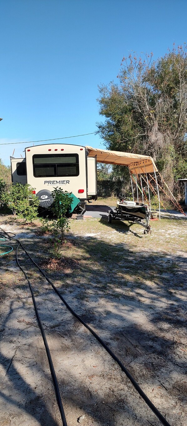 Property grounds - RV Rental in the Ocala National Forest, Florida. With boat ramp available. (Salt Springs)