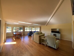 スマートテレビ