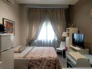 2 soverom, strykejern/-brett, wi-fi (inkludert) og sengetøy