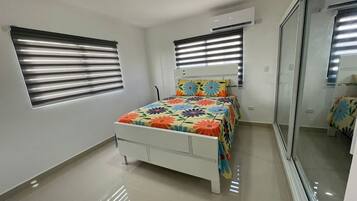 3 bedrooms, iron/ironing board, WiFi