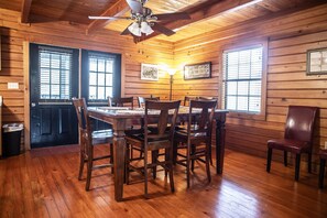 تناول الطعام