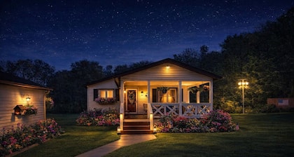 Spacious home. Private 5‑Acre Retreat w/ Heated Pool, Near Chautauqua Lake.