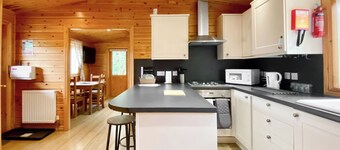 Magnolia Lodge-UK46280