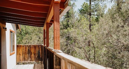 Cozy mountain duplex cabin at The Ranch Retreat in Cibola National Forest !