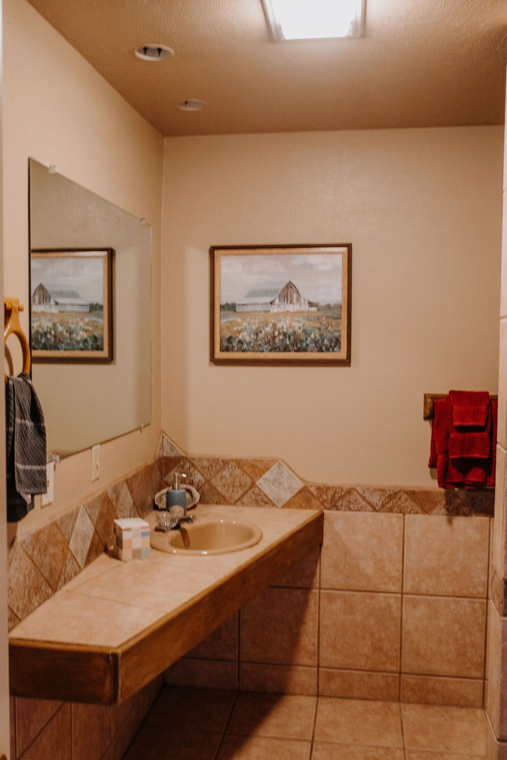 Shower, towels, soap, shampoo