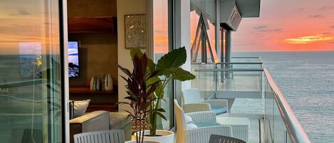 تناول الطعام بالخارج