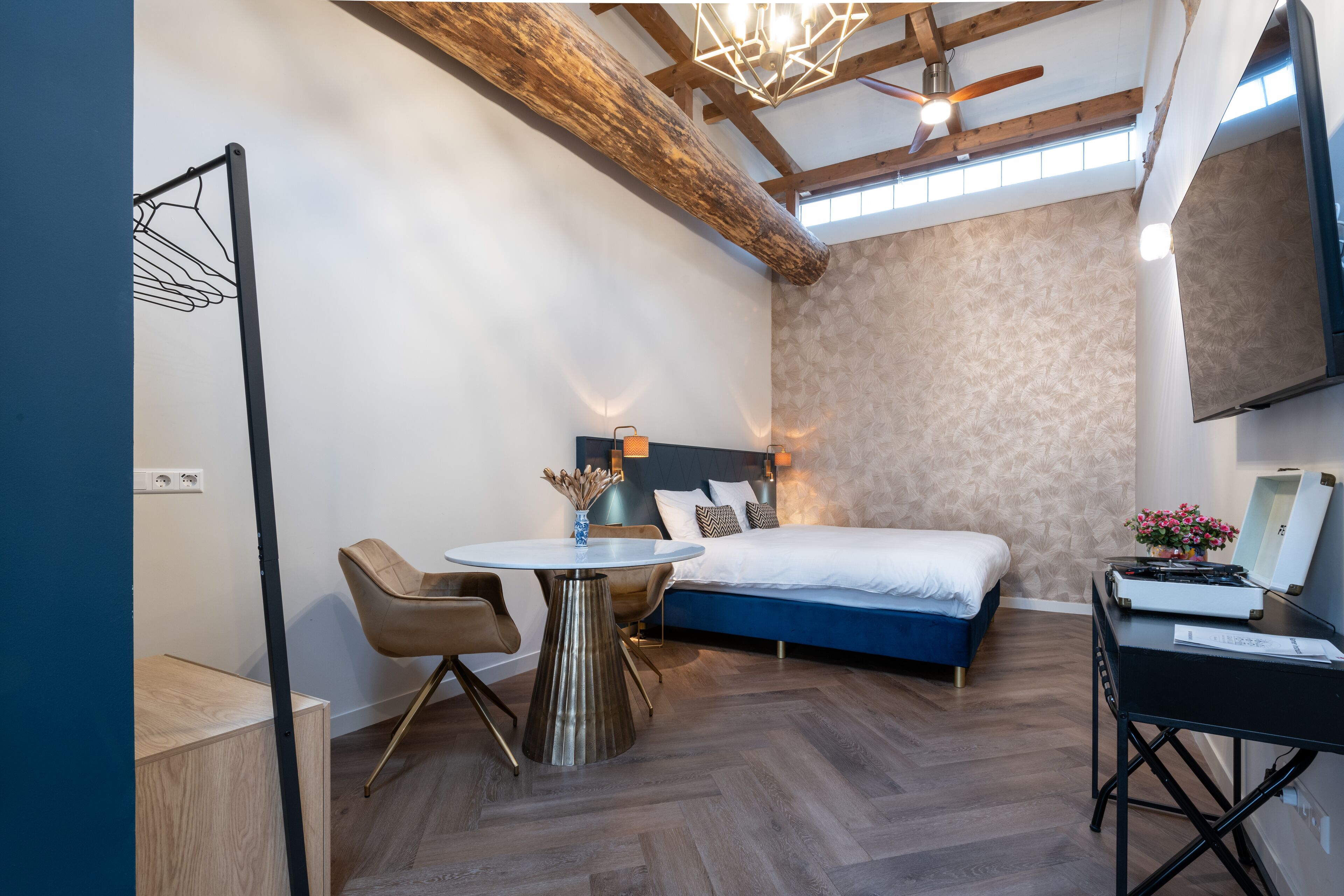 Deluxe tweepersoonskamer | Een kluis op de kamer, gratis wifi, beddengoed