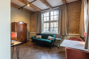 City Studio Suite | In-room safe, free WiFi, bed sheets - Grapèlli Boutique Hotel (Alkmaar)