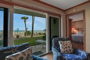 TV - Steps from the sand, Walk out, High end vacation home (Saint Augustine Beach Florida)