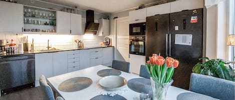 冰箱、烤箱、炉灶、洗碗机