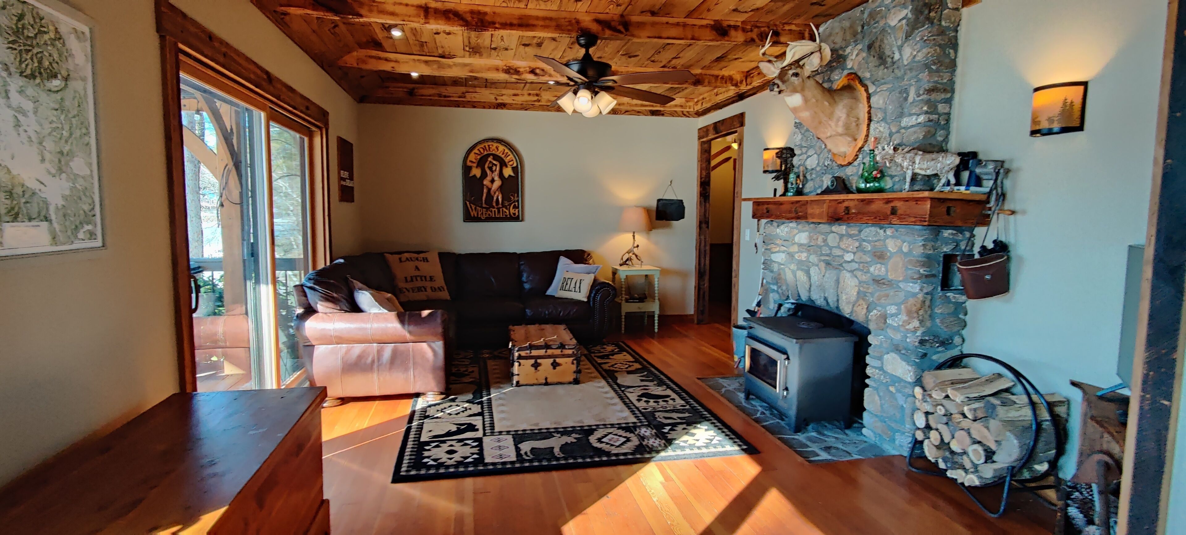 Winnipesaukee lakefront home. Close to ski resorts, dining, shopping, spas! 