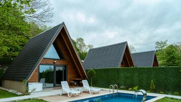 Deluxe Bungalow | Premium bedding, minibar, free cribs/infant beds, free WiFi