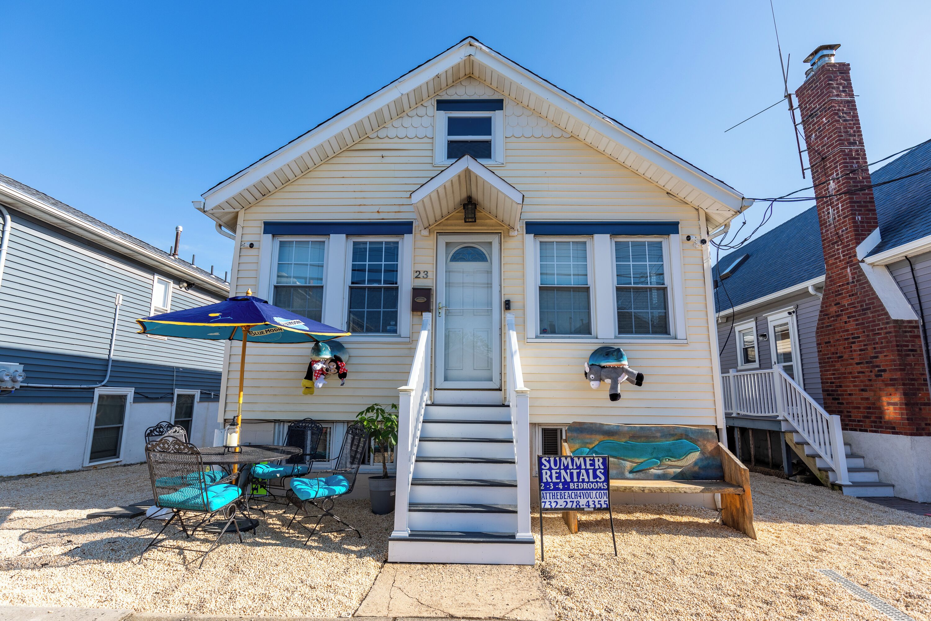 SEASIDE SUMMER BEACH RENTAL - FOUR BEDROOM. PET FRIENDLY. DISCOUNTS AVAILABLE.