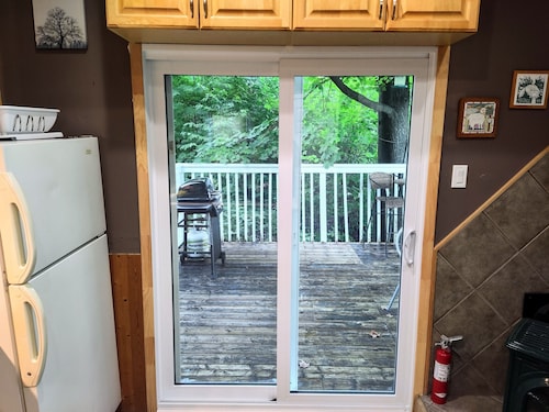 Cozy & Small Guest House Near Calabogie