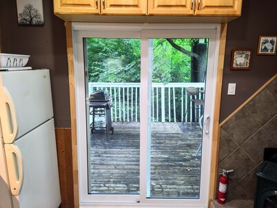 Cozy & Small Guest House Near Calabogie