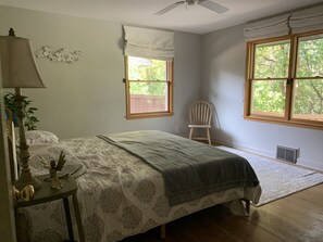 3 Schlafzimmer, Zimmersafe, Bügeleisen/Bügelbrett, Reisekinderbett