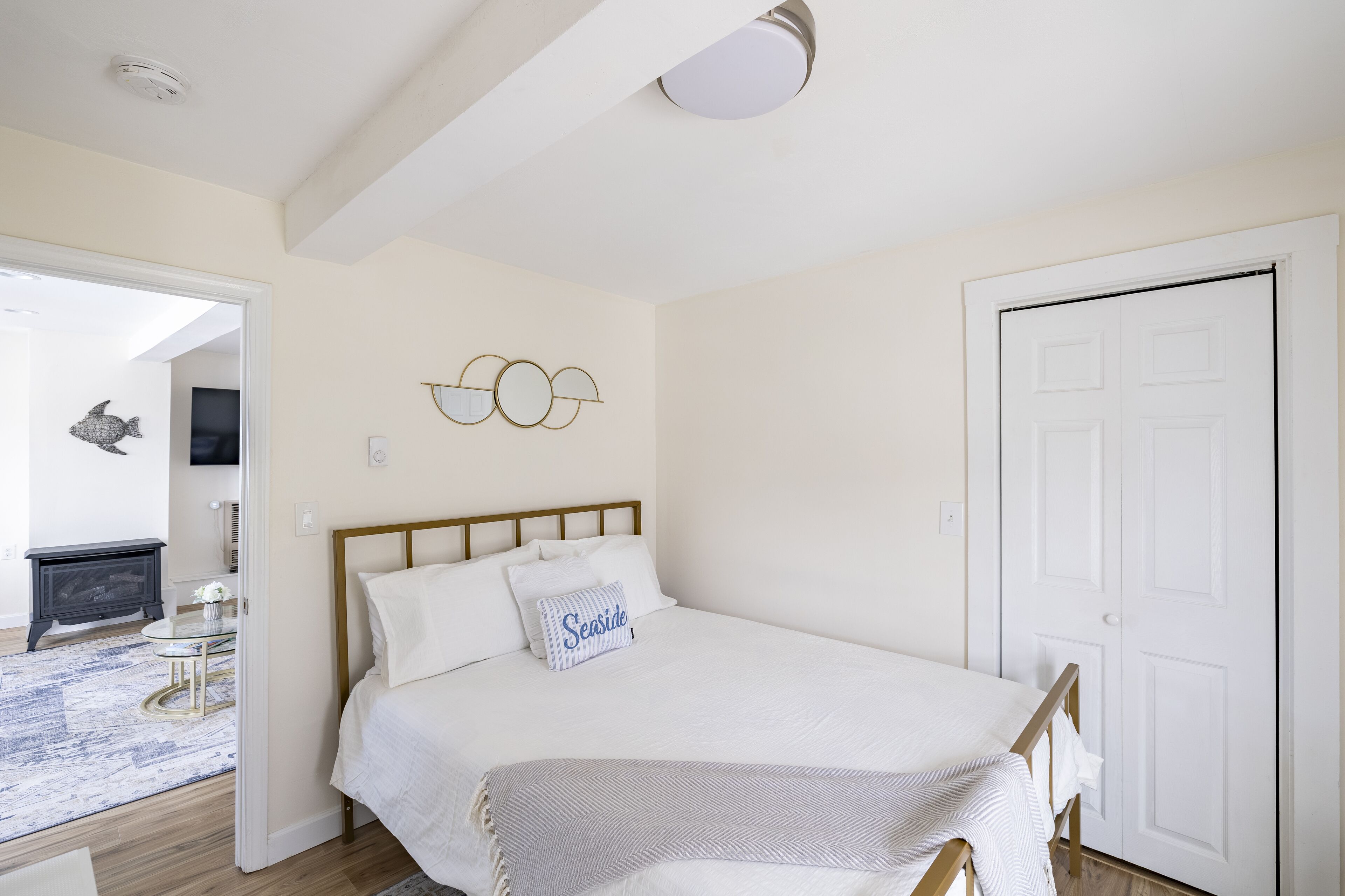 1 bedroom, iron/ironing board, free WiFi, bed sheets