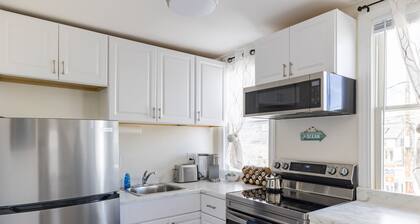 Harborside Oasis ★ Harbor View ★ Heart of Downtown