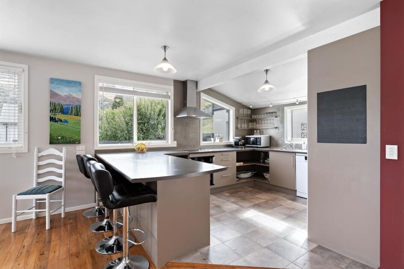 雪櫃、微波爐、焗爐、爐具