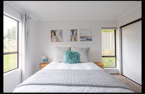 3 habitaciones, tabla de planchar con plancha, cuna de viaje y wifi 