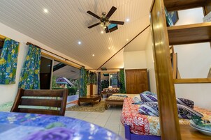 Fare Taina | Living area