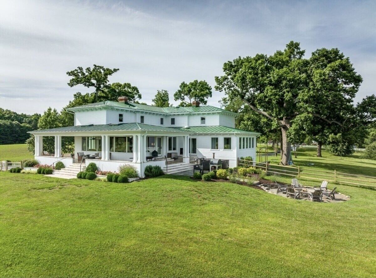 Restored 1844 Farmhouse