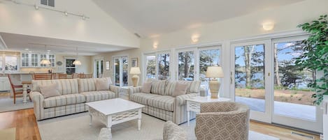 Smart TV, fireplace, table tennis, books