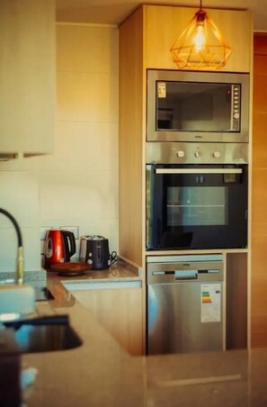 Microwave, oven, stovetop, dishwasher