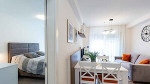 1 bedroom, WiFi - Holiday apartment with balcony and air conditioning (Poreč)