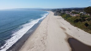 Beach nearby, sun loungers
