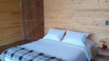 1 bedroom, desk, free WiFi, bed sheets