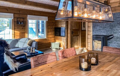 3 bedroom gorgeous home in Bjorli