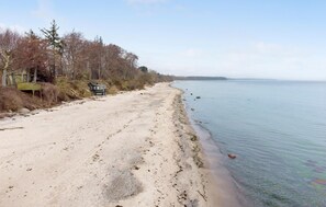 Plage à proximité, pêche sur place