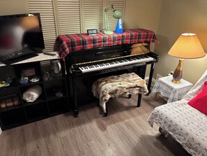 1 Schlafzimmer, Schreibtisch, BĂźgeleisen/BĂźgelbrett, kostenloses WLAN