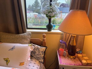 1 bedroom, desk, iron/ironing board, free WiFi