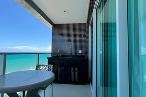 Outdoor dining - Studios Premium RN (Maceió)