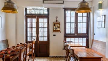 Free daily local cuisine breakfast