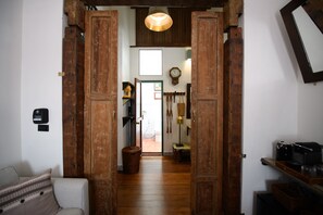 Executive Room | Premium bedding, individually decorated, individually furnished - Hanuman Boutique Stay & Eatery (Hat Yai)