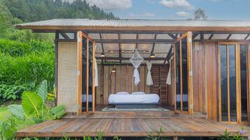 Vila panorâmica | 2 quartos, individualmente decorados, Wi-Fi de cortesia