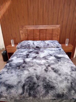 Hypo-allergenic bedding, down duvets, blackout curtains, free WiFi
