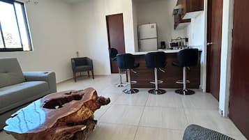 Apartment, 1 Bedroom, Smoking | Interior