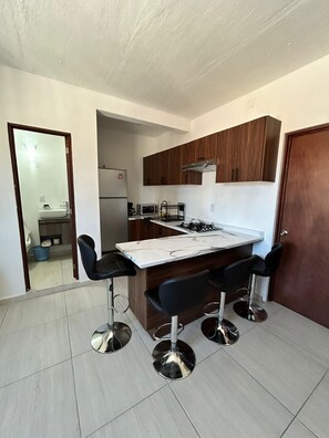 Apartment, 1 Bedroom, Smoking | Interior - Comfortable Colonia Americana Apartment, on one of the Main Avenues (Guadalajara)