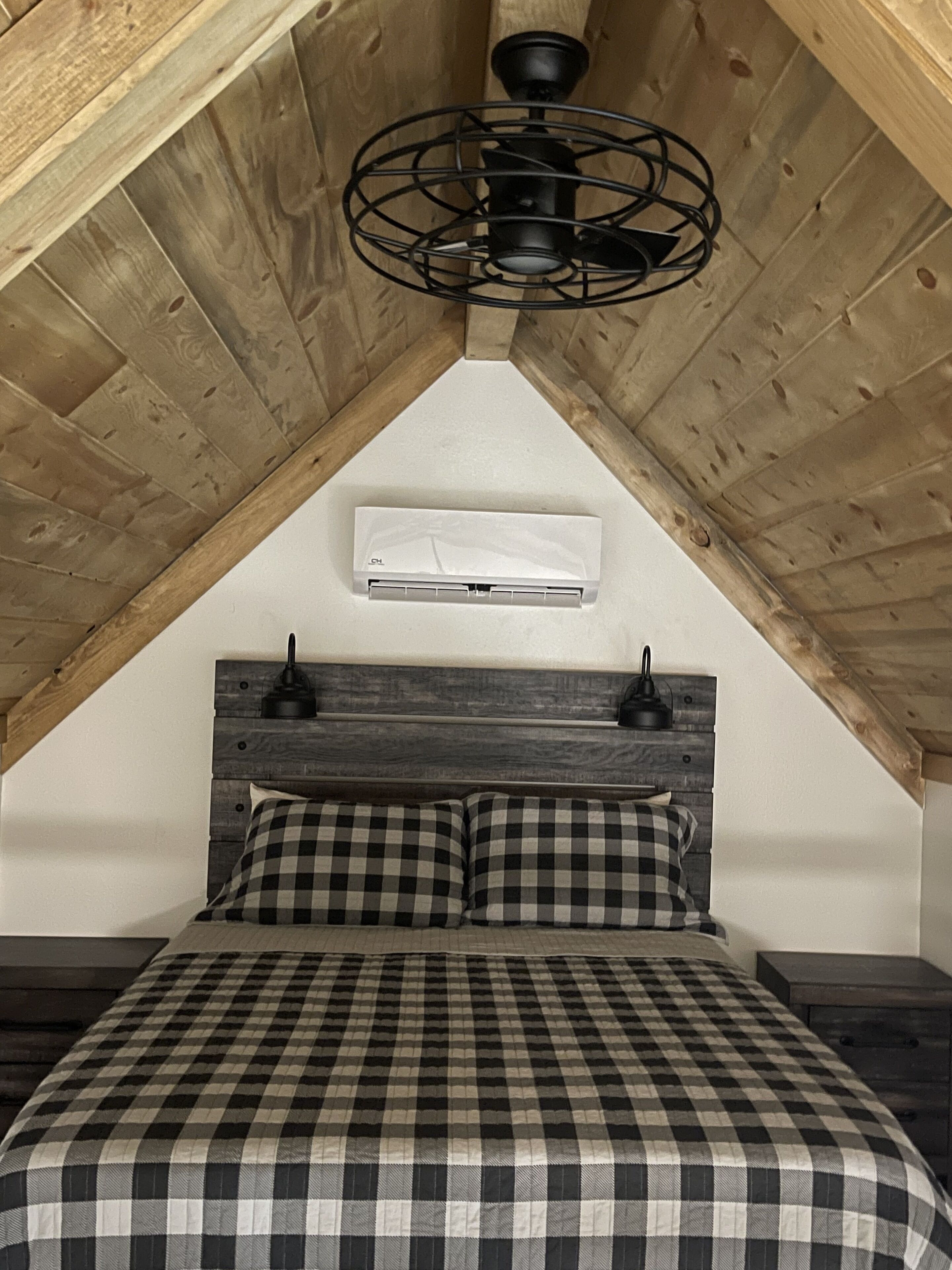 2 chambres, fer et planche à repasser, accès au Wi-Fi (inclus)