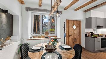 Departamento de luna de miel, 1 habitación, microondas (Casa oliva - boutique townhouse -) | Restaurantes