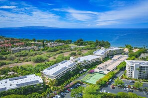 Exterior - Kihei Paradise! 1bed/2baths, 5 mins to beach (Kihei)