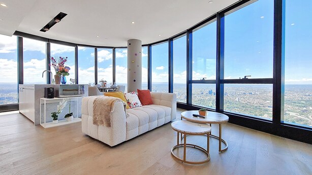 Leilighet – city, 3 soverom, havutsikt | Oppholdsområde