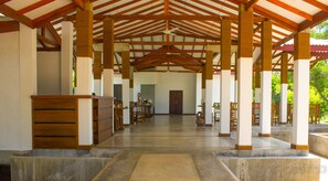 Restaurant - Lario Resort Sigiriya  (Inamaluwa)