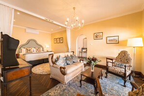 Exclusive-Villa | Zimmersafe, individuell dekoriert, individuell eingerichtet