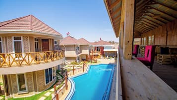 Executive Double Room Single Use | Outdoor pool | 6 outdoor pools